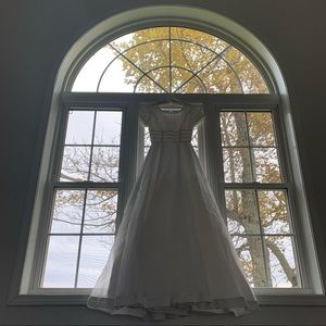 White Beaded Short Sleeve Wedding Dress Size 6 with Sheer Skirt Overlay